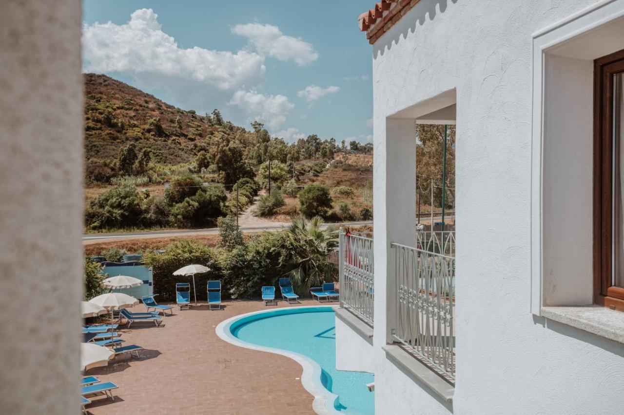 Resort Fior Di Sardegna Posada  Exterior photo